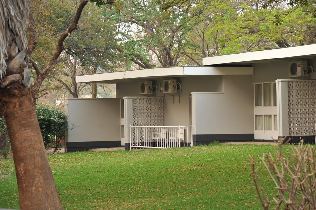 Cresta Sprayview Victoria Falls Exterior foto